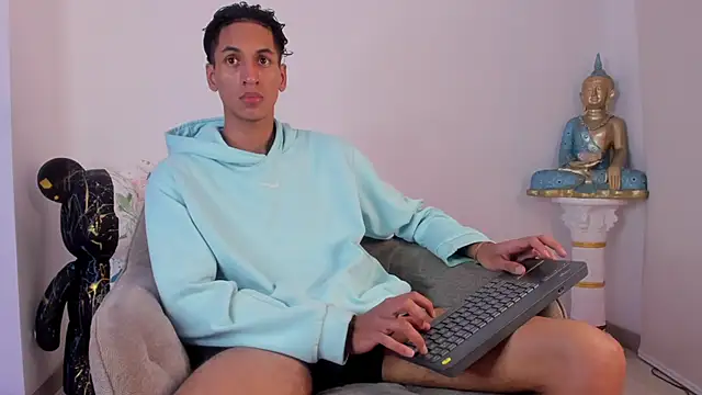 Snapshot of CamiiloRivera chatting on 09/26/25, 07:12 CamiiloRivera online show from 09/26/25, 07:12