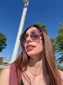 Amelie Crosby online show from 06/20/26, 01:58