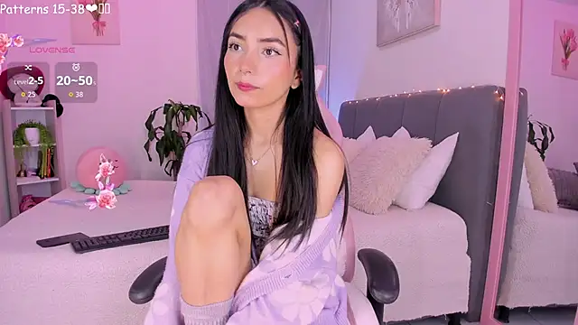 Snapshot of Littlee_lollii chatting on 02/03/26, 04:32 Littlee lollii online show from 02/03/26, 04:32