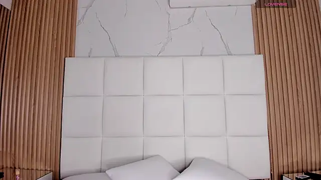 Meloddy Parkerr  online show from 02/22/26, 03:51