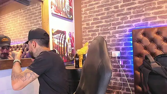 VinzenzRizzo online show from 10/20/25, 05:41