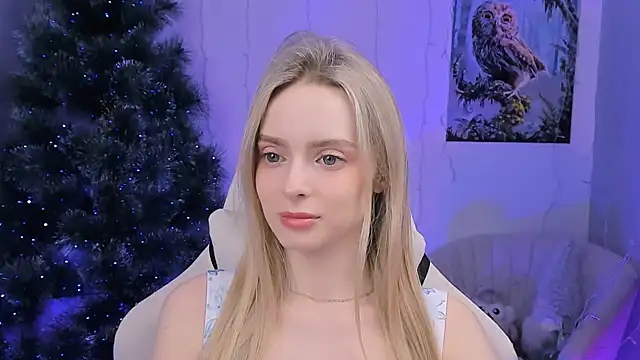 JuliaBrewwer online show from 12/15/25, 01:37