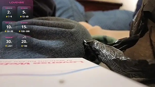 Shy Naughty Girl online show from 03/15/26, 12:38