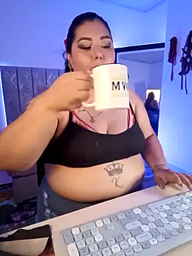 AndreaKinky online show from 11/04/25, 08:24