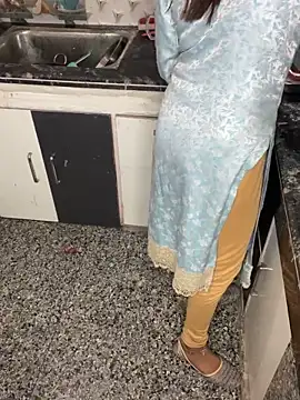 SEXY-SIMI-BHABI online show from 02/18/26, 07:48