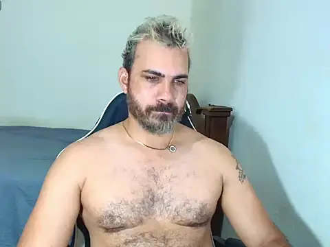 Snapshot of max_love255 chatting on 01/18/26, 06:12 max love255 online show from 01/18/26, 06:12