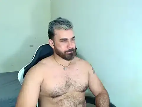 Snapshot of max_love255 chatting on 02/25/26, 09:02 max love255 online show from 02/25/26, 09:02