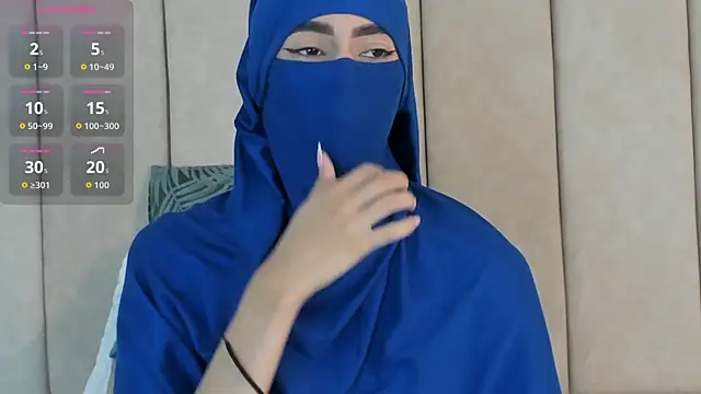  Zahiira  online show from 11/20/25, 12:05