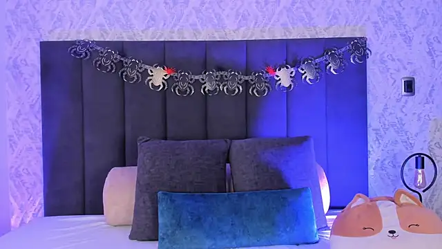 dana hazze online show from 10/21/25, 08:31