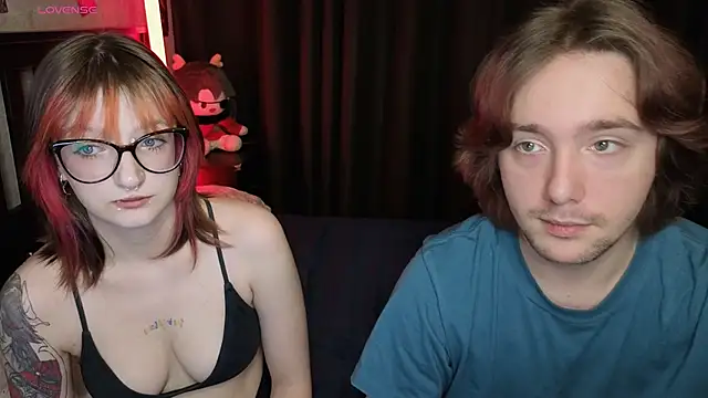 Snapshot of ellen_and_danny chatting on 09/15/25, 05:13 ellen and danny online show from 09/15/25, 05:13