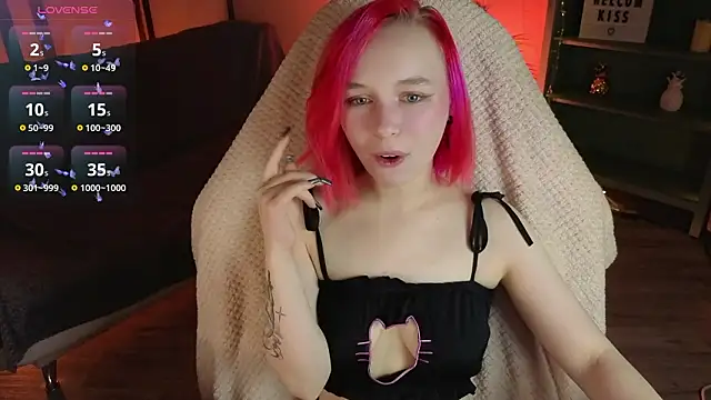 NaomiYoru online show from 01/31/26, 08:40