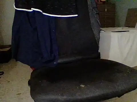 Snapshot of KalendaXL chatting on 09/09/25, 12:43 KalendaXL online show from 09/09/25, 12:43