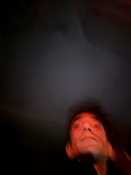 Snapshot of KalendaXL chatting on 10/24/25, 10:06 KalendaXL online show from 10/24/25, 10:06