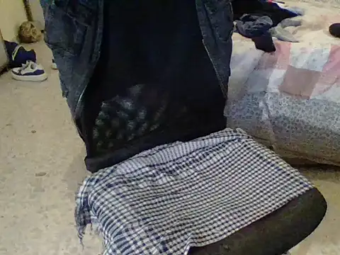 Snapshot of KalendaXL chatting on 11/10/25, 05:01 KalendaXL online show from 11/10/25, 05:01