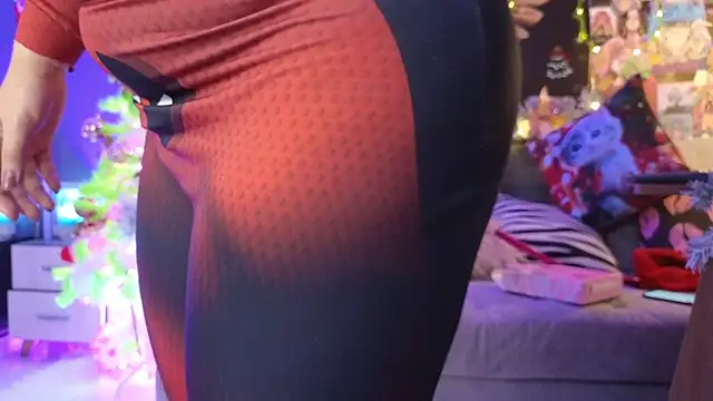 Snapshot of Mafecosecret chatting on 12/05/25, 04:43 Mafecosecret online show from 12/05/25, 04:43