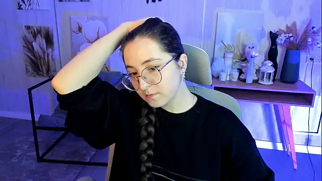 VirtuallVoyant online show from 11/14/25, 04:33