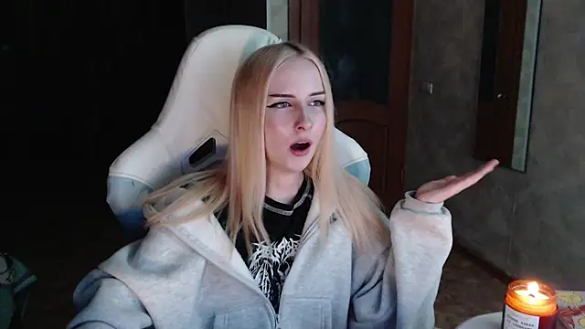 Cutti Crystal online show from 04/16/26, 07:14