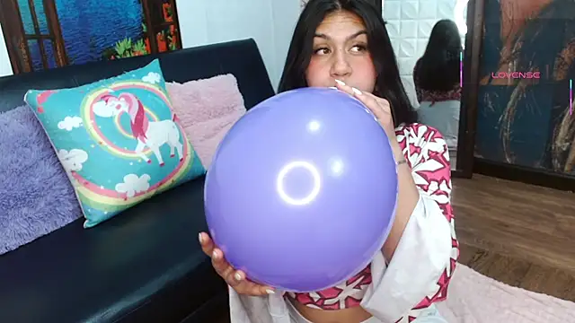 gigi gilt  online show from 02/20/26, 04:20