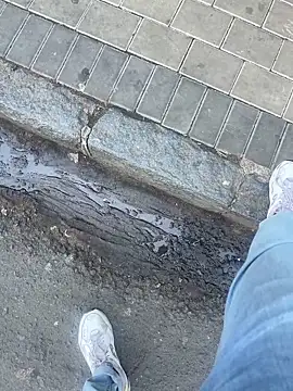 Snapshot of kamo012000 chatting on 10/10/25, 07:51 kamo012000 online show from 10/10/25, 07:51