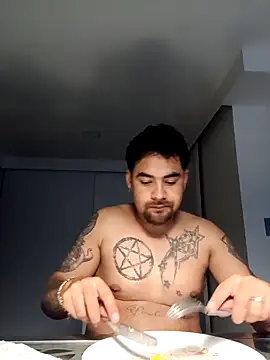 Maximo cum27 online show from 03/22/26, 05:00