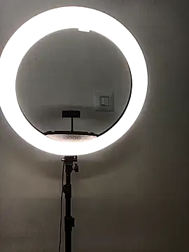 Snapshot of Sexy_kaira01 chatting on 10/24/25, 04:14 Sexy kaira01 online show from 10/24/25, 04:14