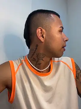  Logan Colton  online show from 09/11/25, 05:13