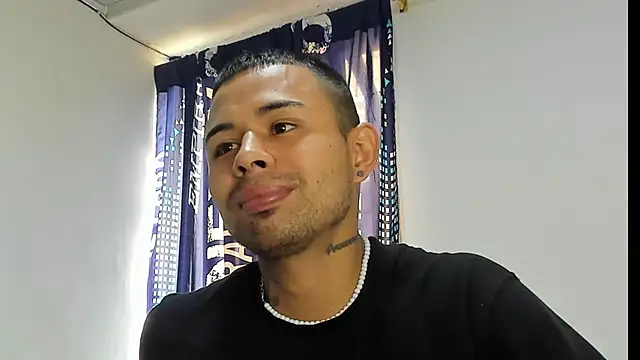  Logan Colton  online show from 11/20/25, 05:56