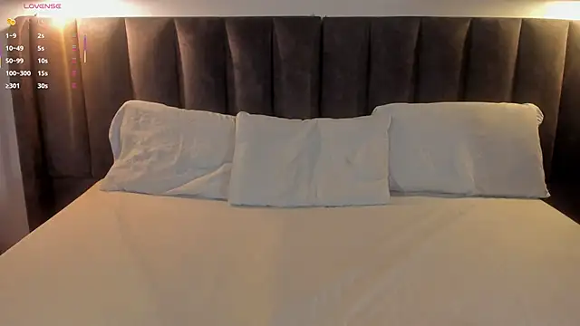 Snapshot of Sophie_Smith19_ chatting on 11/06/25, 02:29 Sophie Smith19 online show from 11/06/25, 02:29