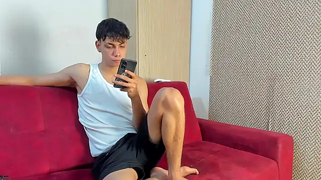 willy sexxx18 online show from 05/06/26, 07:52