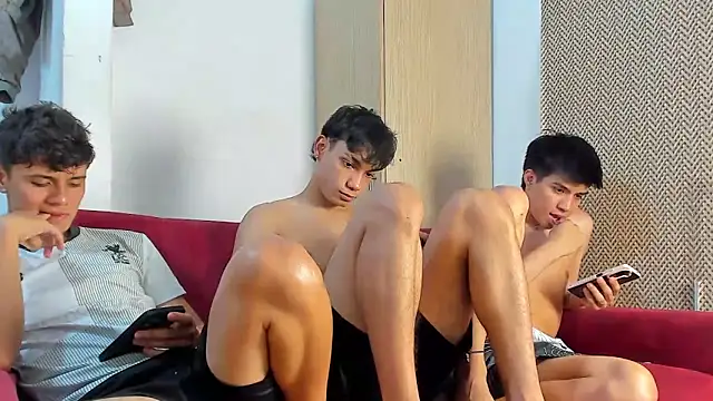 willy sexxx18 online show from 05/18/26, 07:20