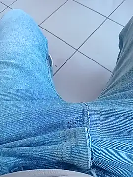 Snapshot of svvagesexyy chatting on 10/30/25, 07:43 svvagesexyy online show from 10/30/25, 07:43