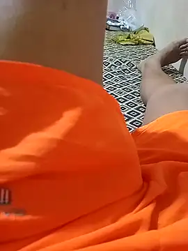 Snapshot of svvagesexyy chatting on 10/30/25, 07:47 svvagesexyy online show from 10/30/25, 07:47