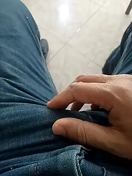 Snapshot of svvagesexyy chatting on 11/09/25, 08:12 svvagesexyy online show from 11/09/25, 08:12