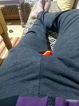 Snapshot of svvagesexyy chatting on 11/14/25, 07:12 svvagesexyy online show from 11/14/25, 07:12