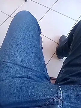 Snapshot of svvagesexyy chatting on 11/15/25, 07:16 svvagesexyy online show from 11/15/25, 07:16