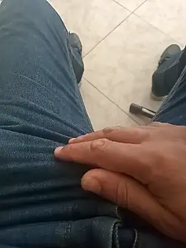 Snapshot of svvagesexyy chatting on 11/30/25, 09:57 svvagesexyy online show from 11/30/25, 09:57