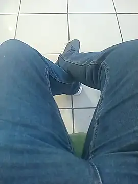 Snapshot of svvagesexyy chatting on 12/02/25, 07:36 svvagesexyy online show from 12/02/25, 07:36