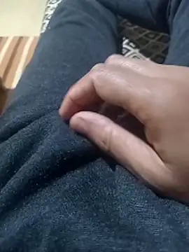 Snapshot of svvagesexyy chatting on 12/04/25, 07:33 svvagesexyy online show from 12/04/25, 07:33