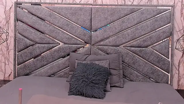 SASHA BROWNIE   online show from 01/09/26, 07:26