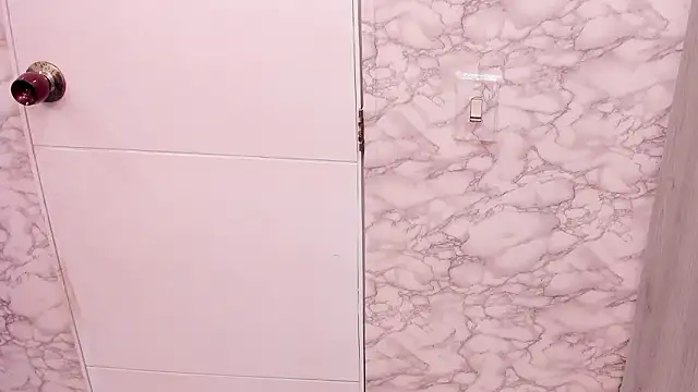 SASHA BROWNIE   online show from 03/30/26, 07:59