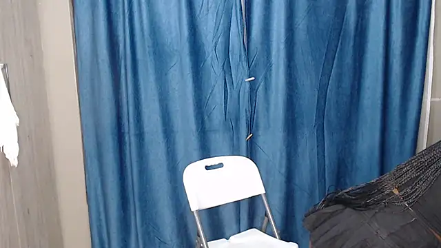 MiyaXo online show from 09/18/25, 09:50