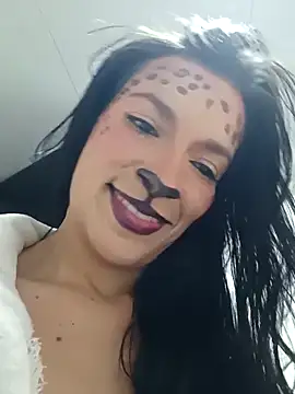 Snapshot of kim_lebanon chatting on 10/31/25, 07:59 kim lebanon online show from 10/31/25, 07:59