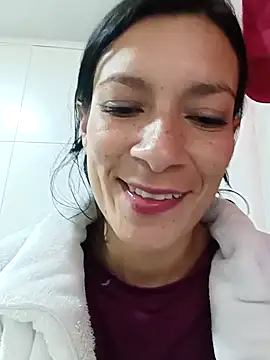 Snapshot of kim_lebanon chatting on 11/09/25, 07:34 kim lebanon online show from 11/09/25, 07:34