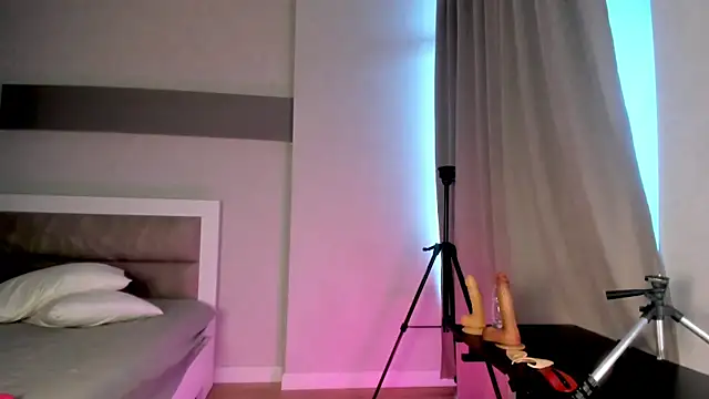 Snapshot of Clarity_Yumi chatting on 10/05/25, 08:56 Clarity Yumi online show from 10/05/25, 08:56