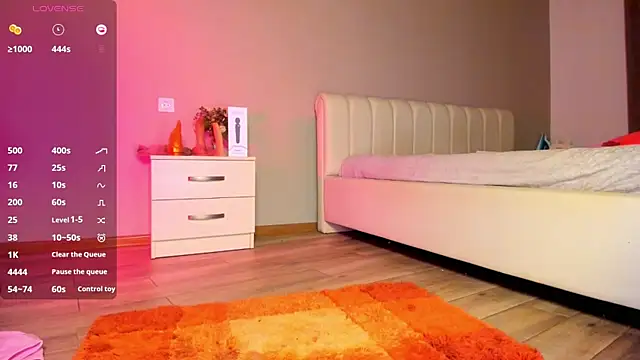 Snapshot of Clarity_Yumi chatting on 12/04/25, 02:54 Clarity Yumi online show from 12/04/25, 02:54