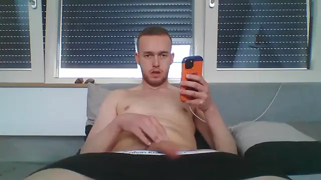 Snapshot of ddv1503 chatting on 04/19/26, 01:21 ddv1503 online show from 04/19/26, 01:21
