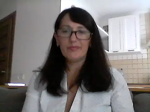 Snapshot of Elena48324 chatting on 09/24/25, 11:46 Elena48324 online show from 09/24/25, 11:46