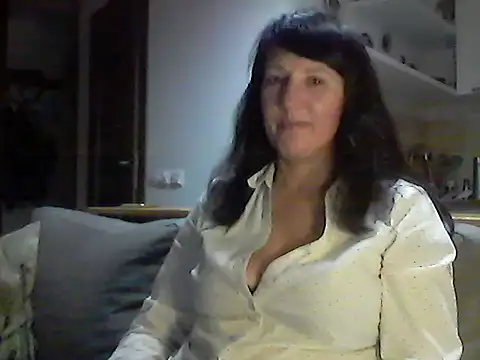 Snapshot of Elena48324 chatting on 11/12/25, 06:30 Elena48324 online show from 11/12/25, 06:30