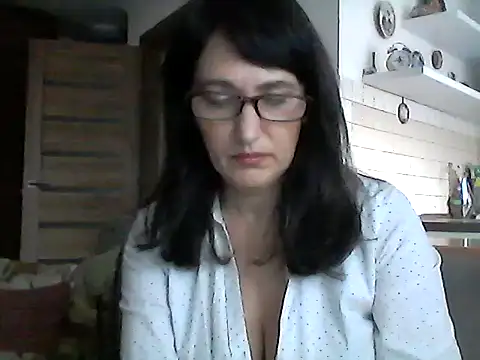 Elena48324 online show from 02/08/26, 09:45