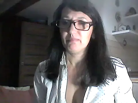 Elena48324 online show from 02/11/26, 06:24